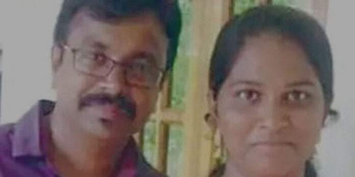 റോഡ് മുറിച്ചുകടക്കുന്നതിനിടെ ബൈക്കിടിച്ച് ദമ്പതികള്ക്ക് ദാരുണാന്ത്യം റോഡ് മുറിച്ചുകടക്കുന്നതിനിടെ ബൈക്കിടിച്ച് ദമ്പതികള്ക്ക് ദാരുണാന്ത്യം