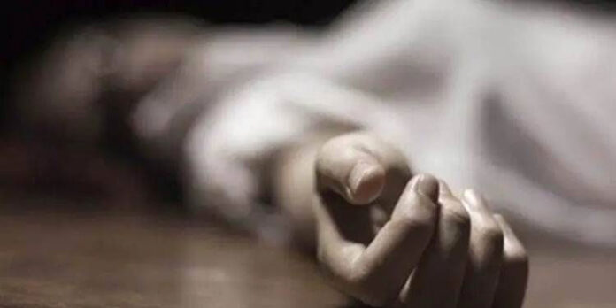 ഭര്ത്താവ് വാടകയ്ക്ക് താമസിക്കുന്ന വീട്ടിലെത്തിയ യുവതി ദുരൂഹസാഹചര്യത്തില് മരിച്ചു ഭര്ത്താവ് വാടകയ്ക്ക് താമസിക്കുന്ന വീട്ടിലെത്തിയ യുവതി ദുരൂഹസാഹചര്യത്തില് മരിച്ചു