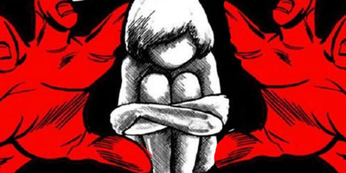 തെലങ്കാനയിലെ നിര്മല് ജില്ലയില് മൂന്ന് വയസ്സുള്ള പെണ്കുട്ടിയെ പീഡിപ്പിക്കാന് ശ്രമിച്ച കേസില് പ്രതി അറസ്റ്റിലായി തെലങ്കാനയിലെ നിര്മല് ജില്ലയില് മൂന്ന് വയസ്സുള്ള പെണ്കുട്ടിയെ പീഡിപ്പിക്കാന് ശ്രമിച്ച കേസില് പ്രതി അറസ്റ്റിലായി