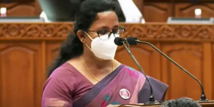 ടിപി വധക്കേസ് വീണ്ടും സഭയിൽ; ചോദ്യവും മറുചോദ്യവുമായി കെ.കെ രമയും മുഖ്യമന്ത്രിയും നേർക്കുനേർ ടിപി വധക്കേസ് വീണ്ടും സഭയിൽ; ചോദ്യവും മറുചോദ്യവുമായി കെ.കെ രമയും മുഖ്യമന്ത്രിയും നേർക്കുനേർ