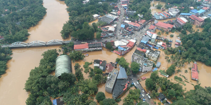 കനത്ത മഴ ; മല്ലപ്പള്ളി ടൗണിന്റെ ആകാശ ദൃശ്യം കനത്ത മഴ ; മല്ലപ്പള്ളി ടൗണിന്റെ ആകാശ ദൃശ്യം