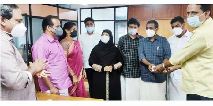 സ്കൂള് തുറക്കല് : മുന്നൊരുക്കങ്ങള് വിലയിരുത്തി സ്കൂള് തുറക്കല് : മുന്നൊരുക്കങ്ങള് വിലയിരുത്തി