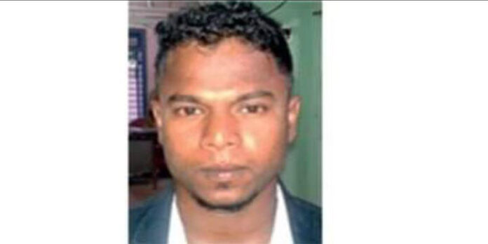 പണം ചോദിച്ചിട്ട് നല്കിയില്ല – അമ്മയെ കോടാലി കൊണ്ട് വെട്ടി ; മകന് അറസ്റ്റില് പണം ചോദിച്ചിട്ട് നല്കിയില്ല – അമ്മയെ കോടാലി കൊണ്ട് വെട്ടി ; മകന് അറസ്റ്റില്