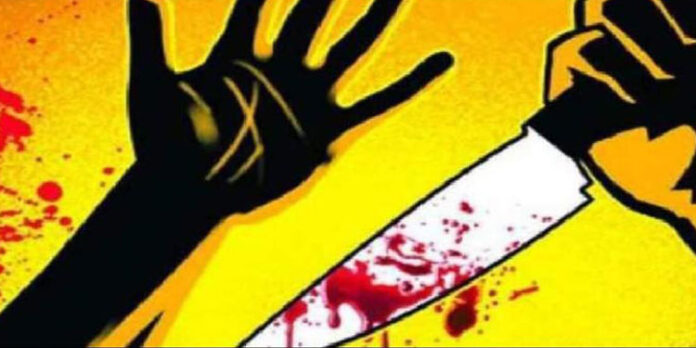 ബന്ധുക്കള് തമ്മില് വഴിത്തര്ക്കം ; ആലപ്പുഴയില് ഗൃഹനാഥനെ കുത്തിക്കൊന്നു ബന്ധുക്കള് തമ്മില് വഴിത്തര്ക്കം ; ആലപ്പുഴയില് ഗൃഹനാഥനെ കുത്തിക്കൊന്നു