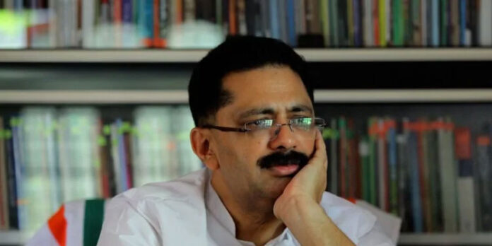 കെ.ടി ജലീലിന് തിരിച്ചടി ; ലോകായുക്ത ഉത്തരവും ഹൈകോടതി വിധിയും സ്റ്റേ ചെയ്യണമെന്ന ആവശ്യം സുപ്രീംകോടതി തള്ളി കെ.ടി ജലീലിന് തിരിച്ചടി ; ലോകായുക്ത ഉത്തരവും ഹൈകോടതി വിധിയും സ്റ്റേ ചെയ്യണമെന്ന ആവശ്യം സുപ്രീംകോടതി തള്ളി