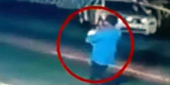അജ്ഞാതര് തട്ടിക്കൊണ്ടുപോയ അഞ്ച് മാസം പ്രായമുള്ള കുഞ്ഞിനെ കണ്ടെത്തി അജ്ഞാതര് തട്ടിക്കൊണ്ടുപോയ അഞ്ച് മാസം പ്രായമുള്ള കുഞ്ഞിനെ കണ്ടെത്തി