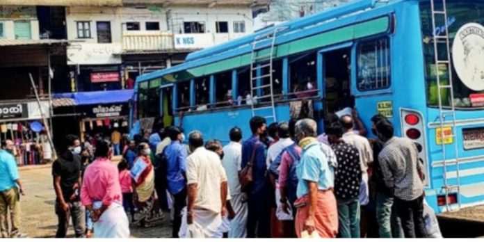 നാദാപുരം – തലശേരി റൂട്ടിൽ യാത്ര ദുരിതം നാദാപുരം – തലശേരി റൂട്ടിൽ യാത്ര ദുരിതം