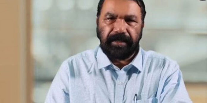 85000 ത്തോളം കുട്ടികൾക്ക് പ്ലസ് വൺ സീറ്റില്ലെന്ന് സമ്മതിച്ച് വിദ്യാഭ്യാസമന്ത്രി 85000 ത്തോളം കുട്ടികൾക്ക് പ്ലസ് വൺ സീറ്റില്ലെന്ന് സമ്മതിച്ച് വിദ്യാഭ്യാസമന്ത്രി