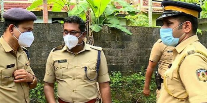 കൊണ്ടോട്ടിയിലെ ബലാത്സംഗ ശ്രമം ; പ്രതി പതിനഞ്ചുകാരന് കൊണ്ടോട്ടിയിലെ ബലാത്സംഗ ശ്രമം ; പ്രതി പതിനഞ്ചുകാരന്