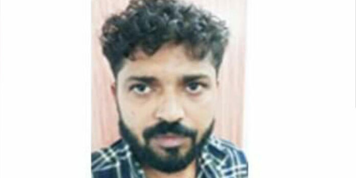 തിരൂരില് കാര് അപകടം ; ഡ്രൈവറില്നിന്ന് കണ്ടെടുത്തത് 15 ലക്ഷം രൂപയുടെ മയക്കുമരുന്ന് തിരൂരില് കാര് അപകടം ; ഡ്രൈവറില്നിന്ന് കണ്ടെടുത്തത് 15 ലക്ഷം രൂപയുടെ മയക്കുമരുന്ന്