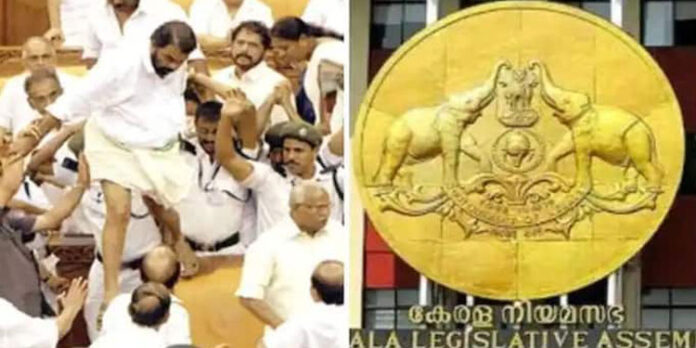 നിയമസഭ കയ്യാങ്കളി കേസ് ; പ്രതികളുടെ വിടുതൽ ഹർജി തള്ളി – നവംബർ 22 ന് ഹാജരാകണമെന്ന് കോടതി നിയമസഭ കയ്യാങ്കളി കേസ് ; പ്രതികളുടെ വിടുതൽ ഹർജി തള്ളി – നവംബർ 22 ന് ഹാജരാകണമെന്ന് കോടതി