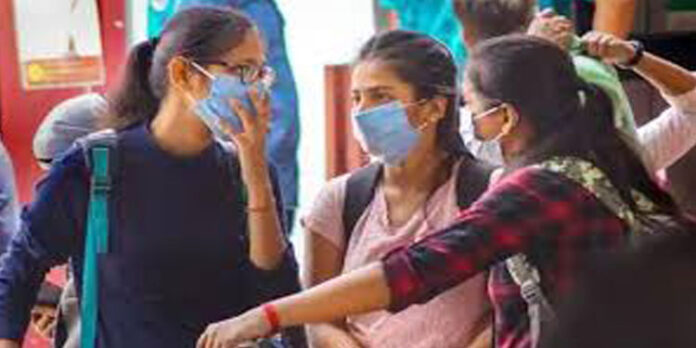 മഴക്കെടുതി ; സംസ്ഥാനത്ത് കോളജുകള് തുറക്കുന്നത് നീട്ടി മഴക്കെടുതി ; സംസ്ഥാനത്ത് കോളജുകള് തുറക്കുന്നത് നീട്ടി