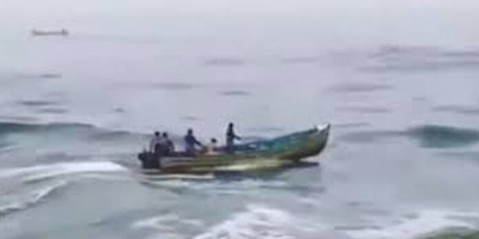 പൊന്നാനിയില് കാണാതായ മത്സ്യത്തൊഴിലാളികള്ക്കുവേണ്ടിയുളള തെരച്ചില് ഇന്നും തുടരും പൊന്നാനിയില് കാണാതായ മത്സ്യത്തൊഴിലാളികള്ക്കുവേണ്ടിയുളള തെരച്ചില് ഇന്നും തുടരും