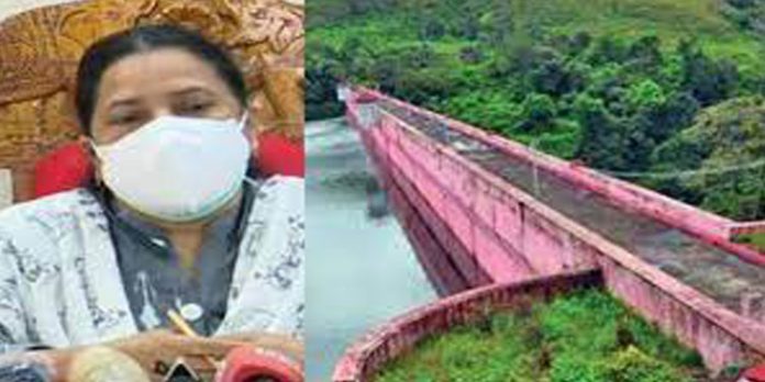മുല്ലപ്പെരിയാർ ജലനിരപ്പിൽ ആശങ്ക വേണ്ട ; ആളുകളെ മാറ്റേണ്ടി വന്നാലുള്ള ക്രമീകരണങ്ങൾ ഒരുക്കി : ജില്ലാ കളക്ടർ മുല്ലപ്പെരിയാർ ജലനിരപ്പിൽ ആശങ്ക വേണ്ട ; ആളുകളെ മാറ്റേണ്ടി വന്നാലുള്ള ക്രമീകരണങ്ങൾ ഒരുക്കി : ജില്ലാ കളക്ടർ
