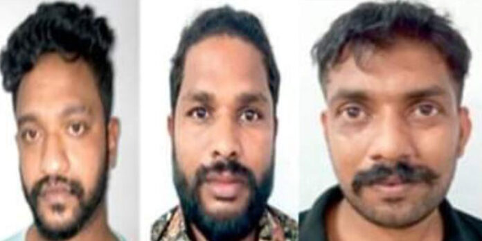 ആളെ ഇടിച്ചിട്ട് അസഭ്യം പറഞ്ഞു – നിര്ത്താതെ പോയി ; കാറില് നിന്ന് കണ്ടെടുത്തത് ആയുധങ്ങള് ആളെ ഇടിച്ചിട്ട് അസഭ്യം പറഞ്ഞു – നിര്ത്താതെ പോയി ; കാറില് നിന്ന് കണ്ടെടുത്തത് ആയുധങ്ങള്