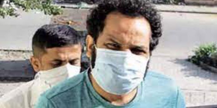 ബിനീഷ് കോടിയേരി ഉച്ചയോടെ തിരുവനന്തപുരത്തെത്തും ; ഇഡിക്കെതിരെ കൂടുതൽ വെളിപ്പെടുത്തലിന് സാധ്യത ബിനീഷ് കോടിയേരി ഉച്ചയോടെ തിരുവനന്തപുരത്തെത്തും ; ഇഡിക്കെതിരെ കൂടുതൽ വെളിപ്പെടുത്തലിന് സാധ്യത