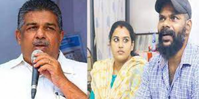 മന്ത്രിക്കെതിരായ അനുപമയുടെ പരാതി ; പ്രാഥമിക പരിശോധന നടത്താൻ പോലീസിന് നിർദ്ദേശം മന്ത്രിക്കെതിരായ അനുപമയുടെ പരാതി ; പ്രാഥമിക പരിശോധന നടത്താൻ പോലീസിന് നിർദ്ദേശം