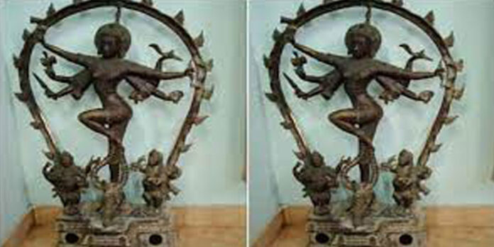 കാറിൽ ഒളിപ്പിച്ച് കടത്താന് ശ്രമിച്ച നടരാജ വിഗ്രഹം പിടികൂടി ; ലക്ഷ്യമിട്ടത് ‘പുരാവസ്തു’ വില്പ്പന കാറിൽ ഒളിപ്പിച്ച് കടത്താന് ശ്രമിച്ച നടരാജ വിഗ്രഹം പിടികൂടി ; ലക്ഷ്യമിട്ടത് ‘പുരാവസ്തു’ വില്പ്പന