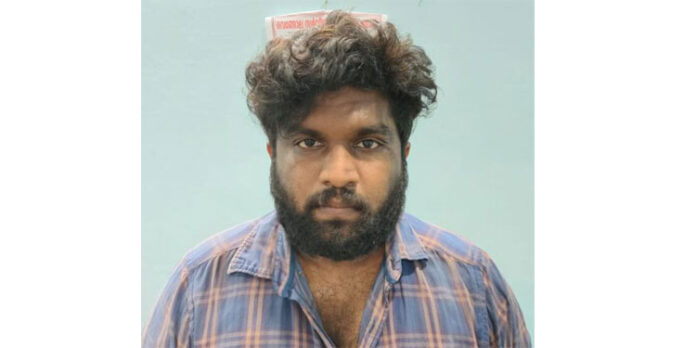 വീട്ടമ്മയുടെ മാല പൊട്ടിച്ച് കടന്നുകളഞ്ഞു ; പ്രതി പിടിയില് വീട്ടമ്മയുടെ മാല പൊട്ടിച്ച് കടന്നുകളഞ്ഞു ; പ്രതി പിടിയില്