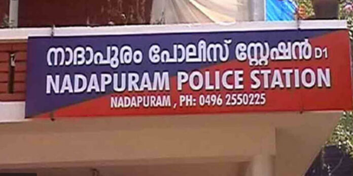 ബസ് യാത്രയ്ക്കിടെ രണ്ടരപ്പവൻ കവർന്നു ബസ് യാത്രയ്ക്കിടെ രണ്ടരപ്പവൻ കവർന്നു