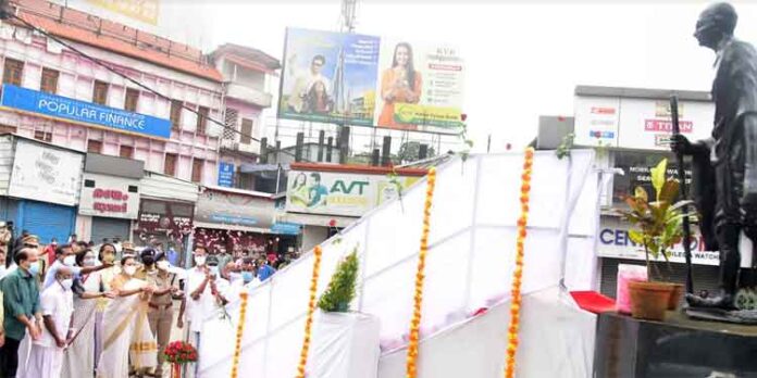 ഇന്നത്തെ സാഹചര്യത്തില് മഹാത്മാ ഗാന്ധിജിയുടെ ദര്ശനങ്ങള്ക്ക് വലിയ പ്രസക്തി : മന്ത്രി വീണാ ജോര്ജ് ഇന്നത്തെ സാഹചര്യത്തില് മഹാത്മാ ഗാന്ധിജിയുടെ ദര്ശനങ്ങള്ക്ക് വലിയ പ്രസക്തി : മന്ത്രി വീണാ ജോര്ജ്
