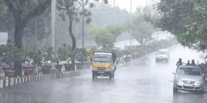 ഉച്ചയ്ക്ക് ശേഷം വ്യാപക മഴയ്ക്ക് സാധ്യത ; കോട്ടയം, പത്തനംതിട്ട, ഇടുക്കി ജില്ലകളിൽ ഓറഞ്ച് അലർട്ട് ഉച്ചയ്ക്ക് ശേഷം വ്യാപക മഴയ്ക്ക് സാധ്യത ; കോട്ടയം, പത്തനംതിട്ട, ഇടുക്കി ജില്ലകളിൽ ഓറഞ്ച് അലർട്ട്