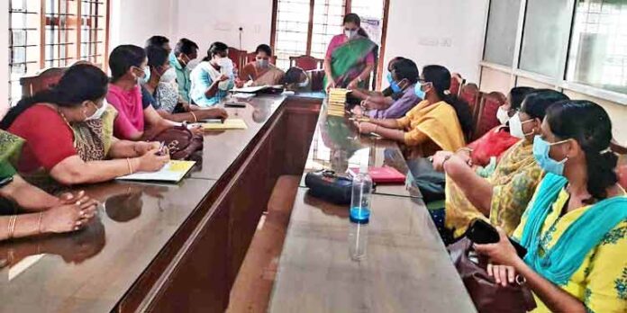 സ്കൂൾ സൗഹൃദ സമിതി രൂപീകരിക്കാൻ ഒരുങ്ങി അങ്ങാടി ഗ്രാമപഞ്ചായത്ത് സ്കൂൾ സൗഹൃദ സമിതി രൂപീകരിക്കാൻ ഒരുങ്ങി അങ്ങാടി ഗ്രാമപഞ്ചായത്ത്