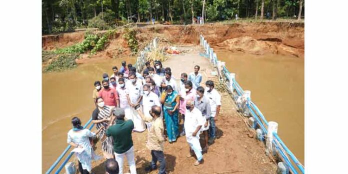 ജില്ലയിലെ പാലങ്ങളുടെ സുരക്ഷിതത്വം പരിശോധിച്ച് ഉറപ്പുവരുത്തും : മന്ത്രി വീണാ ജോര്ജ് ജില്ലയിലെ പാലങ്ങളുടെ സുരക്ഷിതത്വം പരിശോധിച്ച് ഉറപ്പുവരുത്തും : മന്ത്രി വീണാ ജോര്ജ്