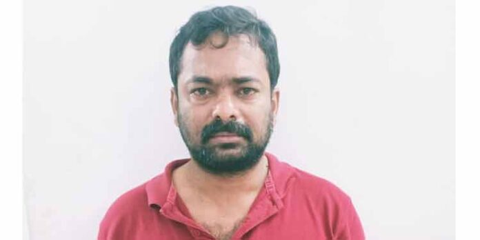 മുക്കുപണ്ടം പണയം വച്ച് രണ്ടരലക്ഷം തട്ടിയ കേസിൽ ഒരാൾ കൂടി അറസ്റ്റിൽ മുക്കുപണ്ടം പണയം വച്ച് രണ്ടരലക്ഷം തട്ടിയ കേസിൽ ഒരാൾ കൂടി അറസ്റ്റിൽ