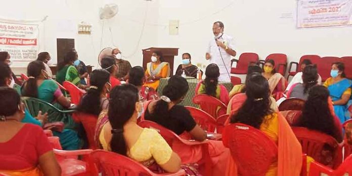 വിജിലന്റ് ഗ്രൂപ്പ് വാരാചരണത്തിന്റെ ഭാഗമായി ഏക്താ 2021 സിഡിഎസ് തല ഉദ്ഘാടനം നടന്നു വിജിലന്റ് ഗ്രൂപ്പ് വാരാചരണത്തിന്റെ ഭാഗമായി ഏക്താ 2021 സിഡിഎസ് തല ഉദ്ഘാടനം നടന്നു