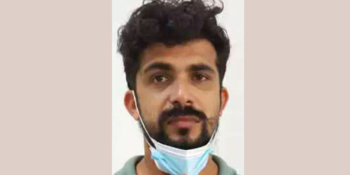 ഓൺലൈൻ പഠനത്തിന് ഫോൺ നൽകി സ്കൂൾ വിദ്യാർഥിനിയെ വശീകരിക്കാൻ ശ്രമം : യുവാവ് പോലീസ് പിടിയില് ഓൺലൈൻ പഠനത്തിന് ഫോൺ നൽകി സ്കൂൾ വിദ്യാർഥിനിയെ വശീകരിക്കാൻ ശ്രമം : യുവാവ് പോലീസ് പിടിയില്