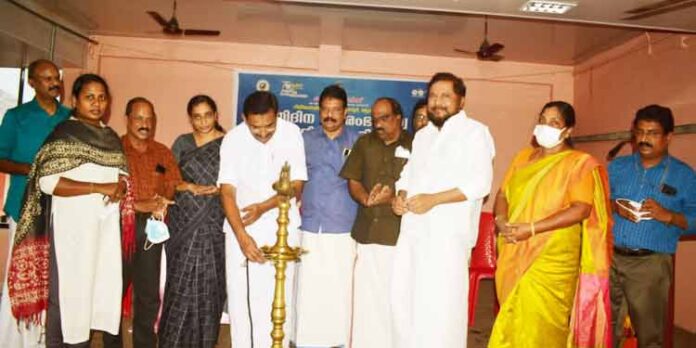 എവർഗ്രീൻ കയർ വ്യവസായ സഹകരണ സംഘത്തിന്റെ ദ്വിദിന ശില്പശാല ആൻ്റോ ആൻ്റണി എം.പി ഉദ്ഘാടനം ചെയ്തു എവർഗ്രീൻ കയർ വ്യവസായ സഹകരണ സംഘത്തിന്റെ ദ്വിദിന ശില്പശാല ആൻ്റോ ആൻ്റണി എം.പി ഉദ്ഘാടനം ചെയ്തു
