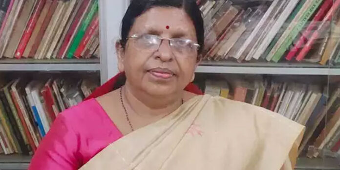ഏറ്റവും വലിയ ശിക്ഷ ലഭിക്കണമെന്ന് ഉത്രയുടെ അമ്മ ആഗ്രഹിക്കുന്നത് സ്വാഭാവികമെന്ന് സതീദേവി ഏറ്റവും വലിയ ശിക്ഷ ലഭിക്കണമെന്ന് ഉത്രയുടെ അമ്മ ആഗ്രഹിക്കുന്നത് സ്വാഭാവികമെന്ന് സതീദേവി