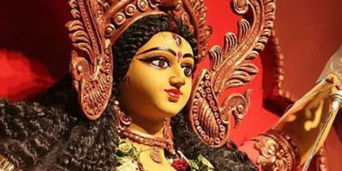നവരാത്രിയാഘോഷം : ഇന്ന് പൂജവെപ്പ് നവരാത്രിയാഘോഷം : ഇന്ന് പൂജവെപ്പ്