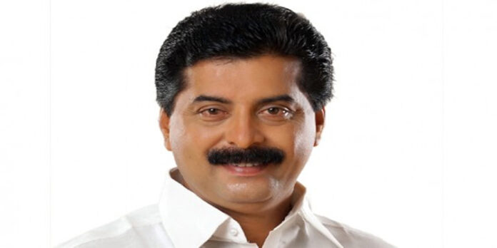 സൗഹൃദ സന്ദര്ശനത്തിനെത്തിയ മന്ത്രിയെ തടഞ്ഞവര് പോലീസ് കസ്റ്റഡിയില് സൗഹൃദ സന്ദര്ശനത്തിനെത്തിയ മന്ത്രിയെ തടഞ്ഞവര് പോലീസ് കസ്റ്റഡിയില്