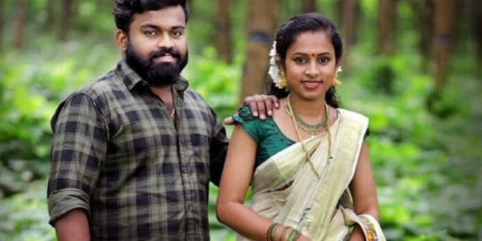 പയ്യന്നൂർ സുനീഷയുടെ മരണം : നീതി കിട്ടിയില്ലെന്ന് യുവതിയുടെ കുടുംബം പയ്യന്നൂർ സുനീഷയുടെ മരണം : നീതി കിട്ടിയില്ലെന്ന് യുവതിയുടെ കുടുംബം