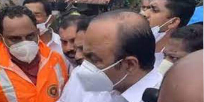ഇത്രമണിക്കൂറുകൾ കഴിഞ്ഞിട്ടും രക്ഷാപ്രവർത്തനം വൈകിയത് ഗൗരവതരമായി കാണണം : വി.ഡി. സതീശൻ ഇത്രമണിക്കൂറുകൾ കഴിഞ്ഞിട്ടും രക്ഷാപ്രവർത്തനം വൈകിയത് ഗൗരവതരമായി കാണണം : വി.ഡി. സതീശൻ
