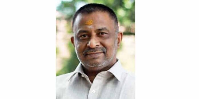 സത്യസന്ധതയ്ക്ക് ആദരവ് ഏറ്റുവാങ്ങിയ ഓട്ടോ ഡ്രൈവര് ചികിത്സാ സഹായം തേടുന്നു സത്യസന്ധതയ്ക്ക് ആദരവ് ഏറ്റുവാങ്ങിയ ഓട്ടോ ഡ്രൈവര് ചികിത്സാ സഹായം തേടുന്നു