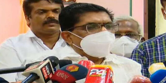 മോൻസൺ മാവുങ്കലിന്റെ തട്ടിപ്പ് രാഷ്ട്രീയ വിഷയമല്ല ; സിബിഐ അന്വേഷണം വേണമെന്ന് വി.എം സുധീരൻ മോൻസൺ മാവുങ്കലിന്റെ തട്ടിപ്പ് രാഷ്ട്രീയ വിഷയമല്ല ; സിബിഐ അന്വേഷണം വേണമെന്ന് വി.എം സുധീരൻ