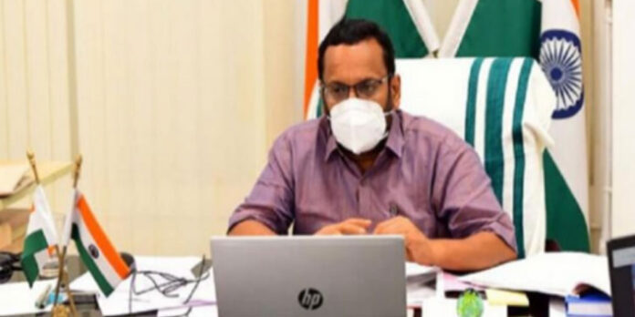 സംസ്ഥാനത്ത് കനത്ത മഴ തുടരുന്നു ; ജില്ലാ കളക്ടർമാരുടെ യോഗം വിളിച്ച് റവന്യു മന്ത്രി സംസ്ഥാനത്ത് കനത്ത മഴ തുടരുന്നു ; ജില്ലാ കളക്ടർമാരുടെ യോഗം വിളിച്ച് റവന്യു മന്ത്രി