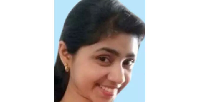 പ്രതിശ്രുത വരൻെറ മരണത്തിന് പിന്നാലെ യുവതി തൂങ്ങിമരിച്ച നിലയില് പ്രതിശ്രുത വരൻെറ മരണത്തിന് പിന്നാലെ യുവതി തൂങ്ങിമരിച്ച നിലയില്
