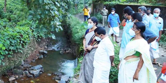 പത്തനംതിട്ട ജില്ലയില് പട്ടികജാതി വികസന ഫണ്ടില് ഉള്പ്പെടുത്തി ഒരുകോടിയിലേറെ രൂപയുടെ 12 പദ്ധതികള്ക്ക് അംഗീകാരം പത്തനംതിട്ട ജില്ലയില് പട്ടികജാതി വികസന ഫണ്ടില് ഉള്പ്പെടുത്തി ഒരുകോടിയിലേറെ രൂപയുടെ 12 പദ്ധതികള്ക്ക് അംഗീകാരം