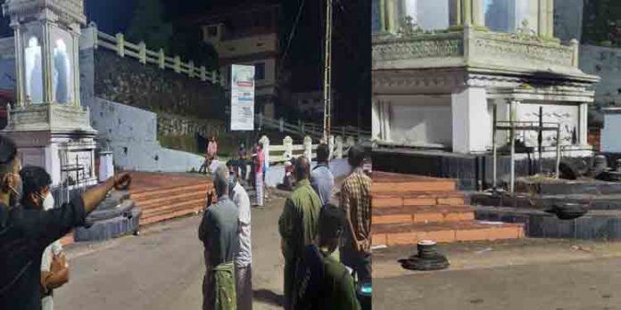 മനപ്പൂര്വ്വം അക്രമിച്ചത് അല്ല ; കല്വിളക്ക് തകര്ത്ത കേസിൽ പുതിയ വഴി തിരിവ് മനപ്പൂര്വ്വം അക്രമിച്ചത് അല്ല ; കല്വിളക്ക് തകര്ത്ത കേസിൽ പുതിയ വഴി തിരിവ്