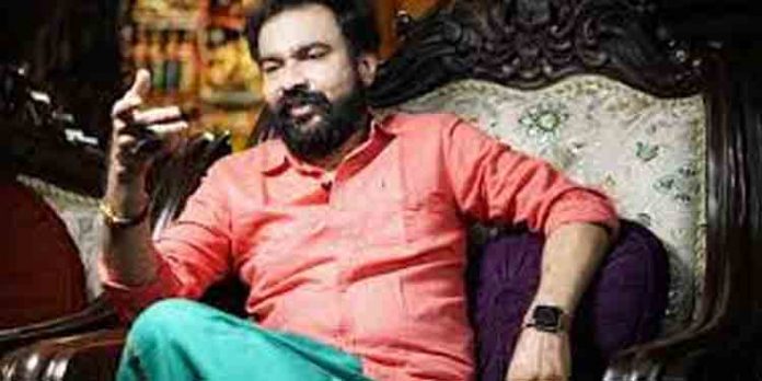 മോന്സണ് മാവുങ്കല് പ്രധാനമന്ത്രിയുടെ കൊച്ചി സന്ദര്ശനവും വിറ്റു കാശാക്കി ; പോക്സോ കേസില് വീണ്ടും അറസ്റ്റ് മോന്സണ് മാവുങ്കല് പ്രധാനമന്ത്രിയുടെ കൊച്ചി സന്ദര്ശനവും വിറ്റു കാശാക്കി ; പോക്സോ കേസില് വീണ്ടും അറസ്റ്റ്