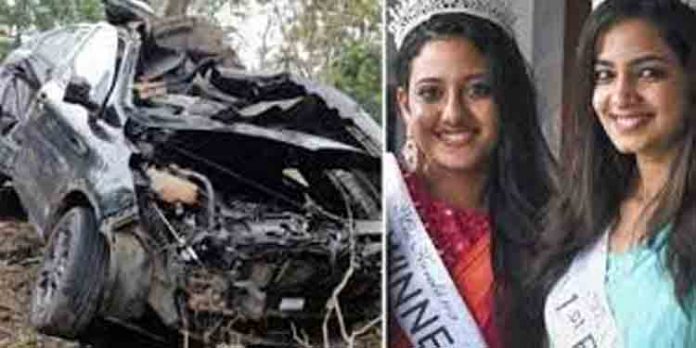 കാര് അപകടത്തില്പ്പെട്ട് യുവതികള് മരണപ്പെട്ട സംഭവം ; ഡ്രൈവര് മദ്യപിച്ചിരുന്നതായി ആരോപണം കാര് അപകടത്തില്പ്പെട്ട് യുവതികള് മരണപ്പെട്ട സംഭവം ; ഡ്രൈവര് മദ്യപിച്ചിരുന്നതായി ആരോപണം