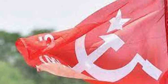 കോമത്ത് മുരളീധരനും മകനുമെതിരെ വധ ഭീഷണി കത്ത് കോമത്ത് മുരളീധരനും മകനുമെതിരെ വധ ഭീഷണി കത്ത്