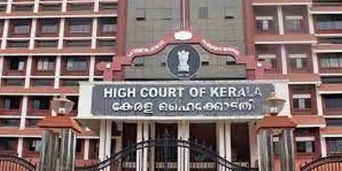 കൊടകര കുഴൽപ്പണ കേസിൽ ഇഡി അന്വേഷണം ; ഹർജി ഹൈക്കോടതി ഇന്ന് പരിഗണിക്കും കൊടകര കുഴൽപ്പണ കേസിൽ ഇഡി അന്വേഷണം ; ഹർജി ഹൈക്കോടതി ഇന്ന് പരിഗണിക്കും