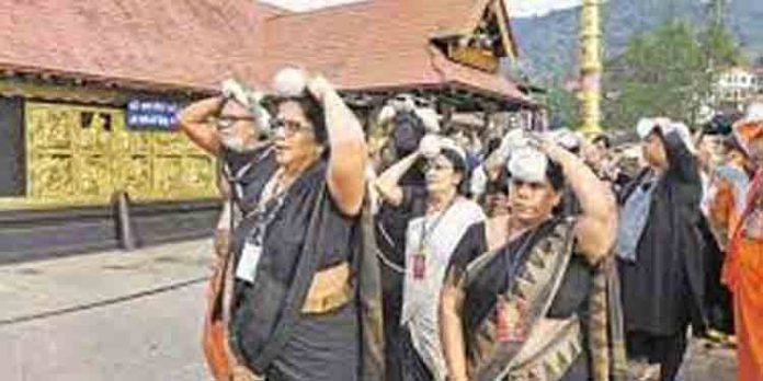 യുവതീ പ്രവേശനക്കേസ് ഉടൻ പരിഗണിക്കണം – സുപ്രീം കോടതി ചീഫ് ജസ്റ്റിസിന് മുന് തന്ത്രിയുടെ ഭാര്യയുടെ കത്ത് യുവതീ പ്രവേശനക്കേസ് ഉടൻ പരിഗണിക്കണം – സുപ്രീം കോടതി ചീഫ് ജസ്റ്റിസിന് മുന് തന്ത്രിയുടെ ഭാര്യയുടെ കത്ത്