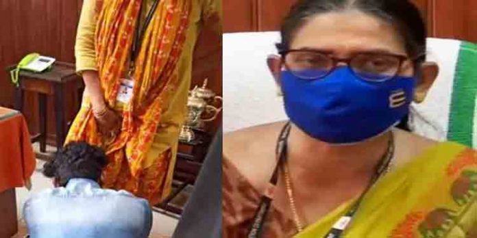 വിദ്യാര്ഥിയെ കൊണ്ട് കാലുപിടിപ്പിച്ചെന്ന ആരോപണത്തില് പ്രതികരണവുമായി കാസര്കോട് ഗവ കോളജ് പ്രിന്സിപ്പല് വിദ്യാര്ഥിയെ കൊണ്ട് കാലുപിടിപ്പിച്ചെന്ന ആരോപണത്തില് പ്രതികരണവുമായി കാസര്കോട് ഗവ കോളജ് പ്രിന്സിപ്പല്
