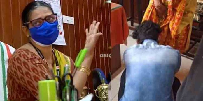 പ്രിന്സിപ്പാള് ബലമായി കാല് പിടിപ്പിച്ചു എന്ന് പരാതിപ്പെട്ട സംഭവം : വിദ്യാര്ത്ഥിക്കെതിരെ ബലാത്സംഗശ്രമത്തിന് കേസ് പ്രിന്സിപ്പാള് ബലമായി കാല് പിടിപ്പിച്ചു എന്ന് പരാതിപ്പെട്ട സംഭവം : വിദ്യാര്ത്ഥിക്കെതിരെ ബലാത്സംഗശ്രമത്തിന് കേസ്